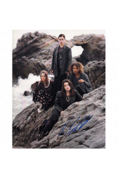 Neve Campbell Autographed 8" x 10" (The Craft 2)