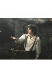 Elijah Wood Autographed 8"x10" Photo (Lord Of The Rings)
