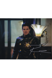 Robbie Amell Autographed 8"x10" (The Flash)